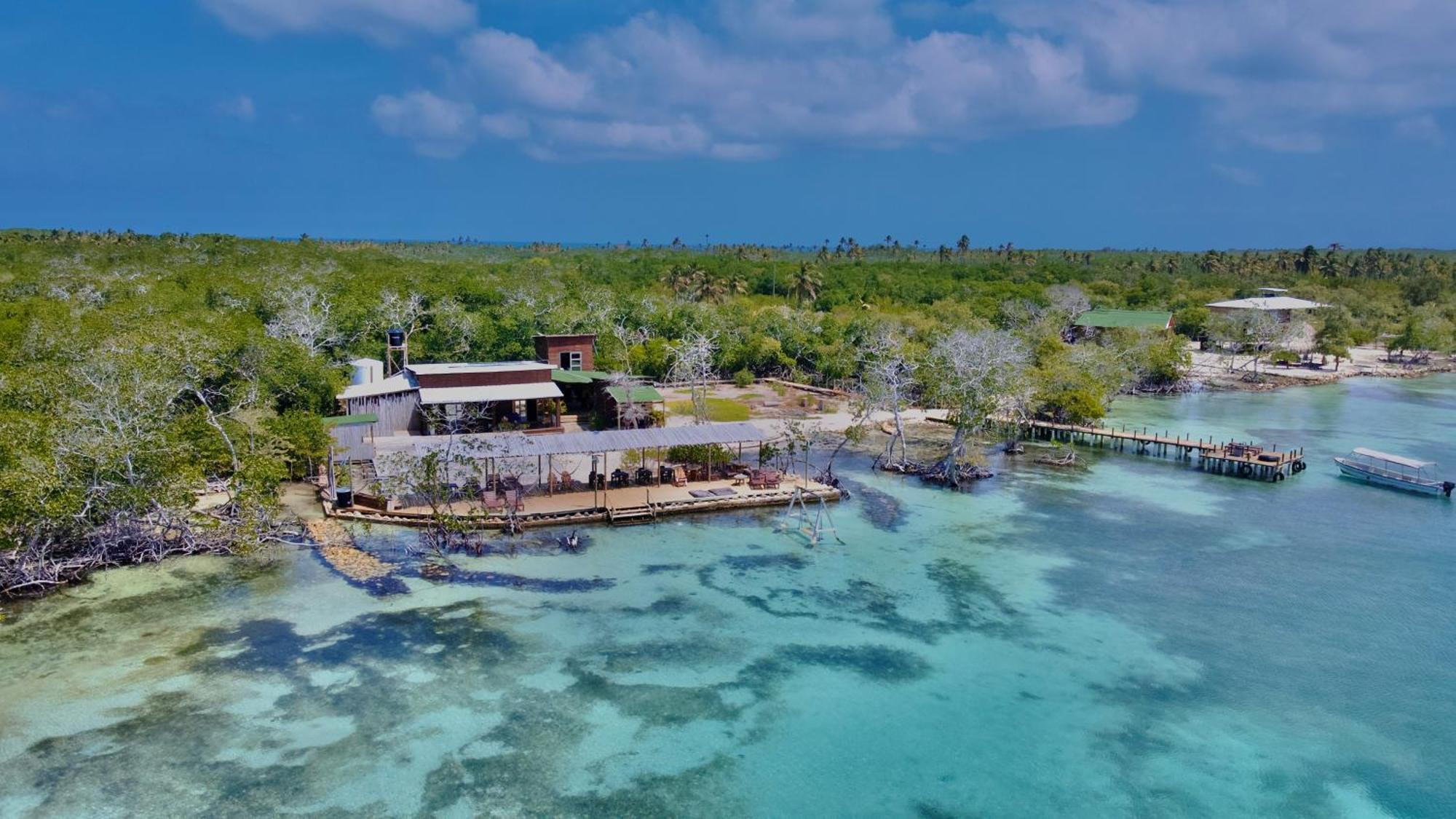 Medusa Hostel Isla Tintipan Tintipan Island Bagian luar foto