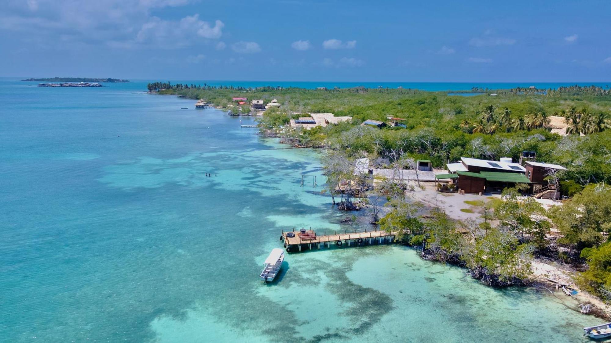 Medusa Hostel Isla Tintipan Tintipan Island Bagian luar foto