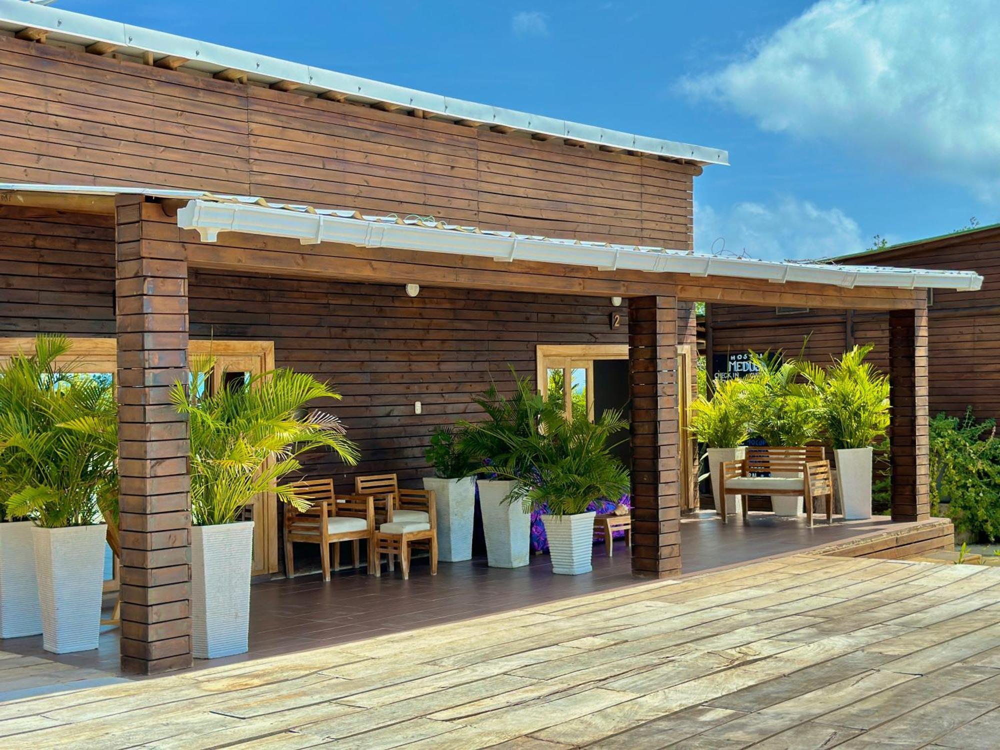 Medusa Hostel Isla Tintipan Tintipan Island Bagian luar foto